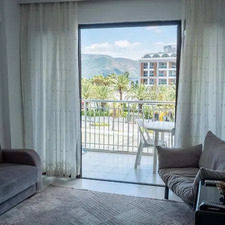 Apartamento Peaceful Flat Close To Beach In *